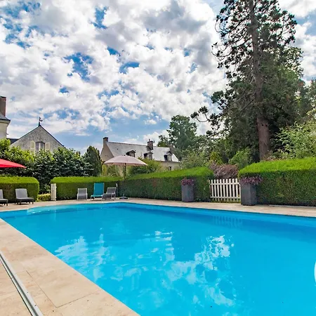 Maison De Charme Avec Piscine Chauffee A 300m De La Loire, Proche Saumur Et Sites Unesco - Fr-1-622-70 *